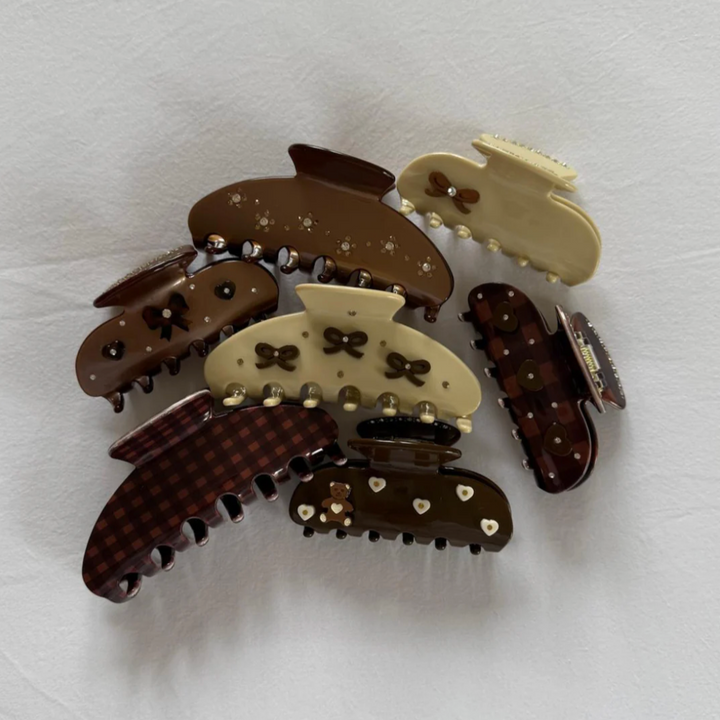 Emi Jay Sweetheart Claw Clip in Cocoa Cashmere