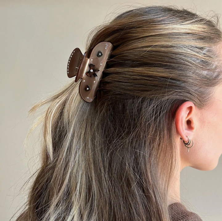 Emi Jay Sweetheart Claw Clip in Cocoa Cashmere