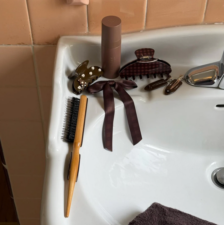 Emi Jay Popstar Clips in Hazelnut Hug